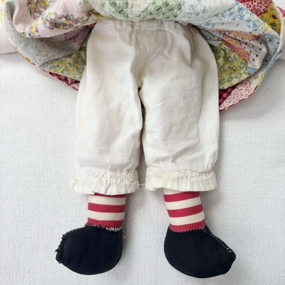 Vtg Raggedy Ann Doll Handmade Folk Art Button Eyes Embroidered Patchwork Kitsch - Picture 8 of 10